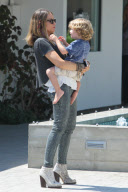 Brooke Mueller and Denise Richards : Lunch and Toy Shopping With the Kids