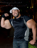 Moustafa Ismail mit Weltrekordmuskeln
