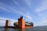 Australian Navy transport new battleship using one of the superships of Dockwise - Aug 2012