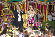 Prince William and Catherine Duchess of Cambridge on Diamond Jubilee Tour, Tuvalu - 18 Sep 2012