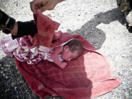 Zwei Tage altes Baby überlebt