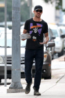 *EXCLUSIVE* Ryan Gosling catches up with his mom in Austin