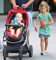 Jessica Alba and family have lunch at Newsroom Cafe