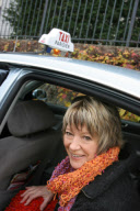 EN TAXI AVEC ALICE DONA.