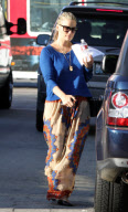 Exclusive... Molly Sims Out And About In Van Nuys