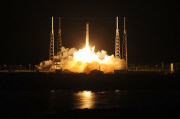 SpaceX launches Falcon 9 rocket