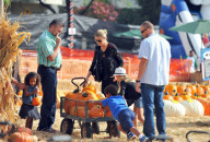 HEIDI KLUM was spotted at Mr. Bones pumpkin patch with her kids, her boyfriend MARTIN KIRSTEN and her parents