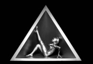 Rihanna's sexy new music video 'Umbrella'