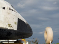 Shuttle Endeavour makes doughnut stop