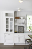 A look inside the home of Molly Sims.