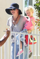 Exclusive... Rebecca Gayheart Picks Billie Up From School 
