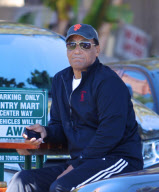 Al Cowlings Cools Off in the Malibu Shade