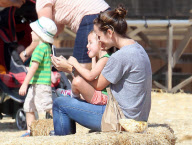 Exclusive... Jennifer Garner And Daughter Seraphina Spend The Day At A Farm 