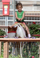 Exclusive... Jennifer Garner And Daughter Seraphina Spend The Day At A Farm 