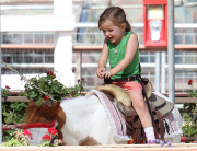 Exclusive... Jennifer Garner And Daughter Seraphina Spend The Day At A Farm 