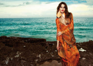 La modelo brasile¿a Isabeli Fontana en la  colecci¿n Primavera  Verano 2013 de la firma de ba¿adores Morena Rosa.