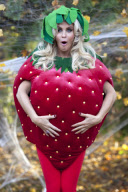 Jenny McCarthy Before Her Halloween Party