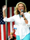 Ann campaigns for Mitt