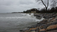 Sandy hits Connecticut