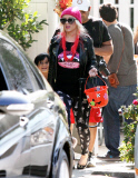 Christina Aguilera and Jordan Bratman separately leaving Max's school Halloween party - Part 2