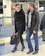 Heidi Klum And Bodyguard Boyfriend Arrive Into LAX