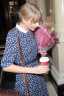 Taylor Swift leaving her hotel