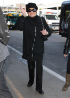 Liza Minnelli Departing On A Flight At LAX 