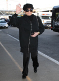 Liza Minnelli Departing On A Flight At LAX 