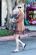 *EXCLUSIVE* Kate Hudson shows Bingham some Love
