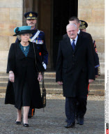 AMSTERDAM:  Queen Beatrix welcomes President Ivan Gasparovic of Slovakia