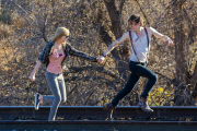 Taylor Swift gets a lift on the set of "I Knew You Were Trouble" - Part 2