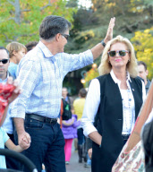 Mitt Romney Enjoys Disneyland With His Family