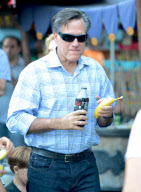Mitt Romney Enjoys Disneyland With His Family