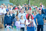 Mitt Romney Enjoys Disneyland With His Family