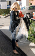 Emma Stone needs some tailoring done