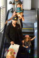 Nicole and Joe take the kids to see Yo Gabba Gabba