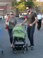 Katherine Heigl and Josh Kelley Go Shopping with Daughter Adalaide 