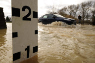 Hochwasser in britischen Ortschaften