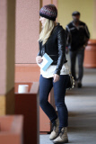 Kristen Bell and her Baby Bump : Greeting Card Shopping at Aaron Brothers