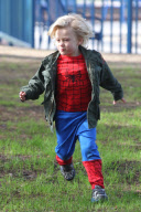 Gwen Stefani and Gavin Rossdale get some Quality Alone Time at the Park