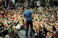 Bruce Springsteen Performs In Anaheim Wearing A Santa Claus Hat