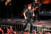 Bruce Springsteen & The E Street Band Perform For a Sold Out Crowd In Glendale, AZ