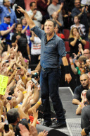Bruce Springsteen & The E Street Band Perform For a Sold Out Crowd In Glendale, AZ