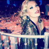 GREAT CELEBRITY SOCIAL NETWORK PICTURES