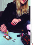 TOXICOMANE / DRUG ADDICT : illustration