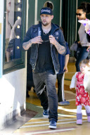 *EXCLUSIVE* Joel & Nicole: Children's Holiday Play!