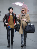Fearne Cotton and Kye Sones Share an Umbrella