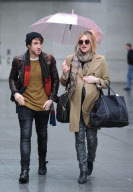 Fearne Cotton and Kye Sones Share an Umbrella