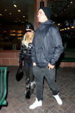 Paris Hilton and River Viiperi warm up at Paradise Bakery