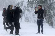 *EXCLUSIVE* Michael Buble takes his wife Luisana and her Family Up in the Snow [NO Canada]